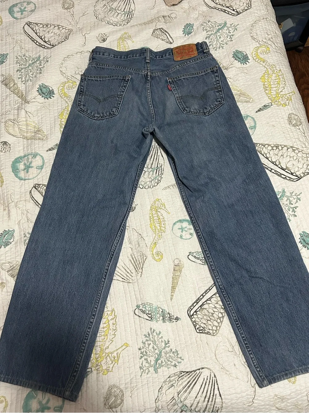 Levi's Men's Straight Jeans in Medium Blue Denim